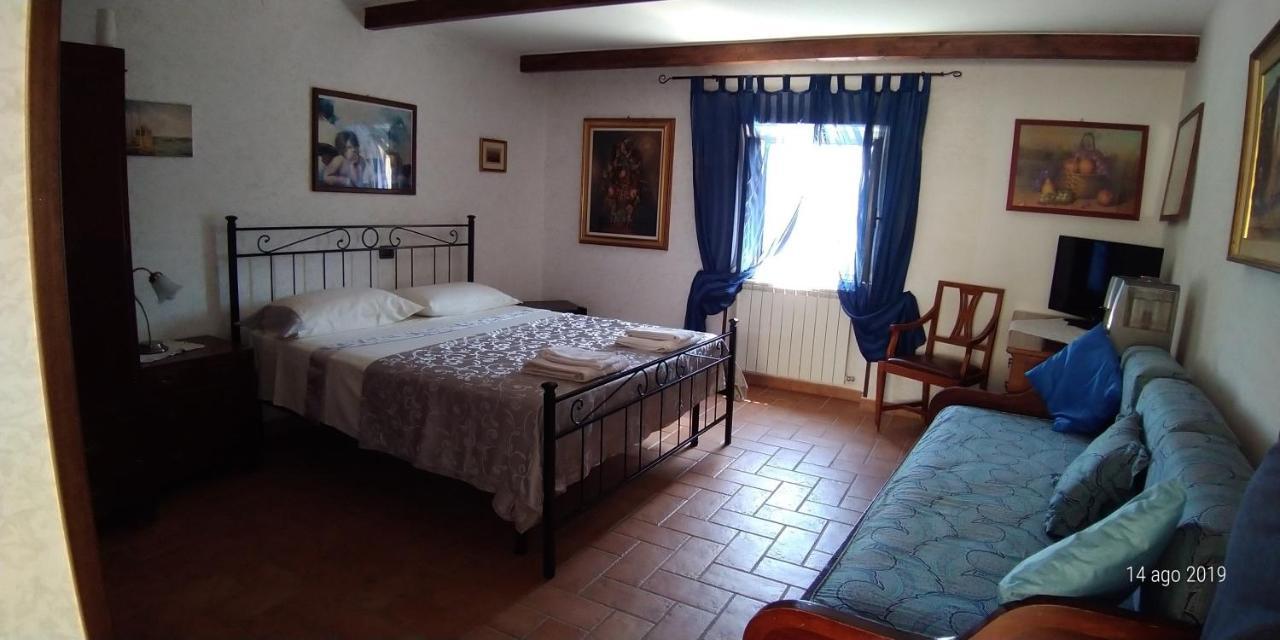 مبيت وإفطار Scapoli Il Borgo 38 المظهر الخارجي الصورة